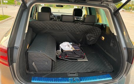 Volkswagen Touareg III, 2017 год, 4 650 000 рублей, 17 фотография