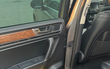 Volkswagen Touareg III, 2017 год, 4 650 000 рублей, 15 фотография