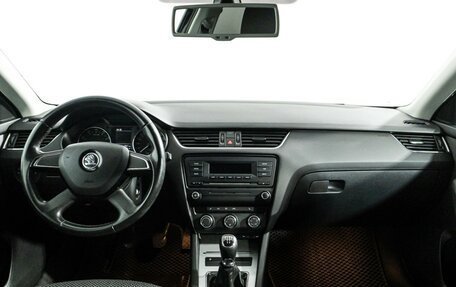 Skoda Octavia, 2014 год, 947 989 рублей, 13 фотография