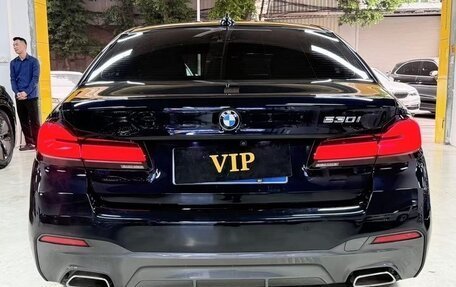 BMW 5 серия, 2022 год, 3 950 080 рублей, 6 фотография