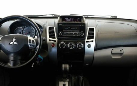 Mitsubishi Pajero Sport II рестайлинг, 2014 год, 1 929 000 рублей, 5 фотография