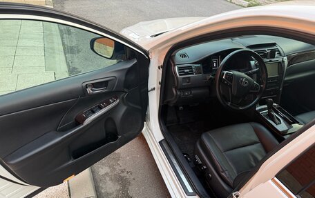Toyota Camry, 2016 год, 1 850 000 рублей, 8 фотография