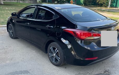 Hyundai Elantra VI рестайлинг, 2015 год, 845 000 рублей, 4 фотография