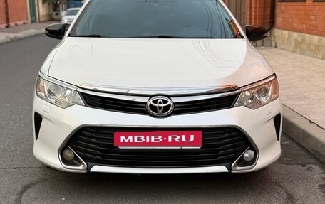 Toyota Camry, 2016 год, 1 850 000 рублей, 2 фотография