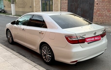 Toyota Camry, 2016 год, 1 850 000 рублей, 6 фотография