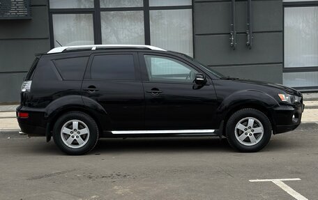 Mitsubishi Outlander III рестайлинг 3, 2011 год, 990 000 рублей, 3 фотография