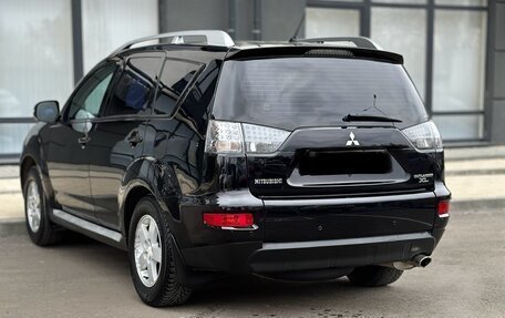 Mitsubishi Outlander III рестайлинг 3, 2011 год, 990 000 рублей, 8 фотография