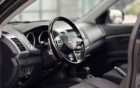 Mitsubishi Outlander III рестайлинг 3, 2011 год, 990 000 рублей, 12 фотография