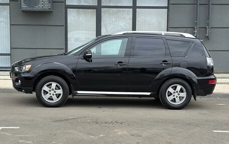 Mitsubishi Outlander III рестайлинг 3, 2011 год, 990 000 рублей, 9 фотография