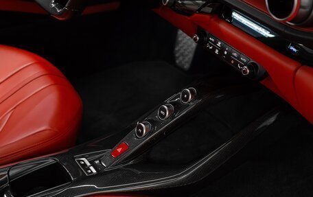 Ferrari 812, 2020 год, 36 500 000 рублей, 14 фотография