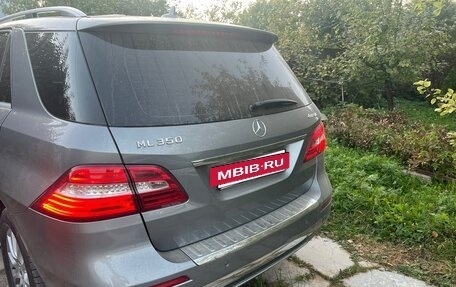 Mercedes-Benz M-Класс, 2012 год, 2 300 000 рублей, 2 фотография