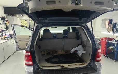Ford Escape II, 2008 год, 1 100 000 рублей, 18 фотография
