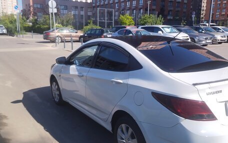 Hyundai Solaris II рестайлинг, 2013 год, 520 000 рублей, 4 фотография