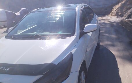 Hyundai Solaris II рестайлинг, 2013 год, 520 000 рублей, 3 фотография