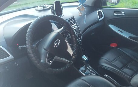 Hyundai Solaris II рестайлинг, 2013 год, 520 000 рублей, 6 фотография