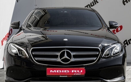 Mercedes-Benz E-Класс, 2016 год, 2 465 000 рублей, 2 фотография
