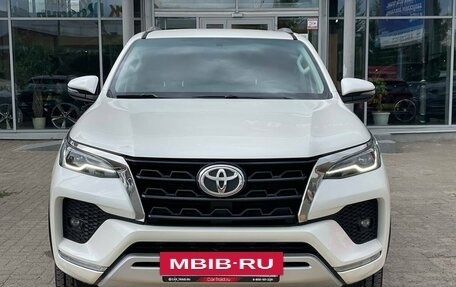 Toyota Fortuner II, 2020 год, 3 500 000 рублей, 3 фотография
