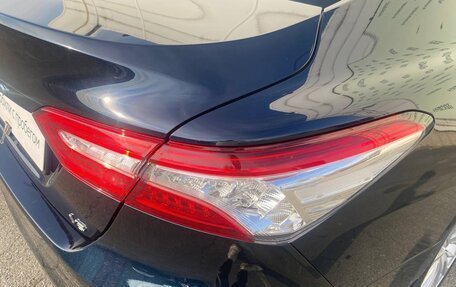 Toyota Camry, 2018 год, 2 950 000 рублей, 8 фотография