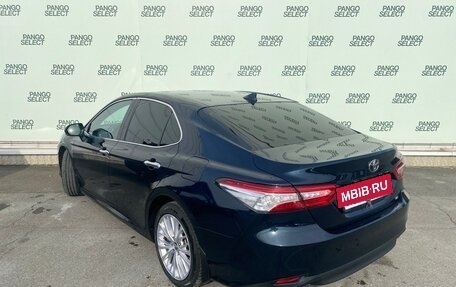 Toyota Camry, 2018 год, 2 950 000 рублей, 6 фотография