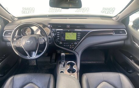 Toyota Camry, 2018 год, 2 950 000 рублей, 12 фотография
