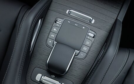 Mercedes-Benz GLE, 2025 год, 15 230 000 рублей, 30 фотография