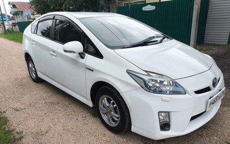 Toyota Prius, 2011 год, 1 100 000 рублей, 3 фотография