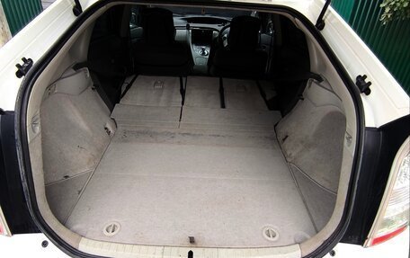 Toyota Prius, 2011 год, 1 100 000 рублей, 7 фотография