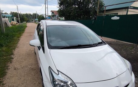 Toyota Prius, 2011 год, 1 100 000 рублей, 28 фотография