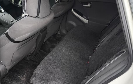 Toyota Prius, 2011 год, 1 100 000 рублей, 22 фотография