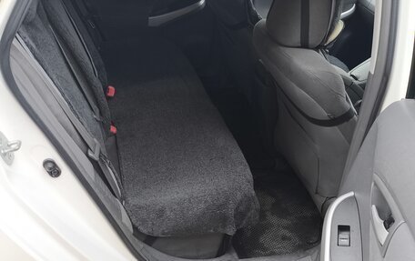 Toyota Prius, 2011 год, 1 100 000 рублей, 18 фотография