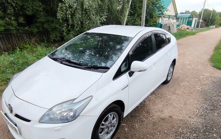 Toyota Prius, 2011 год, 1 100 000 рублей, 29 фотография