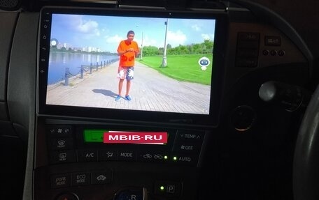 Toyota Prius, 2011 год, 1 100 000 рублей, 30 фотография