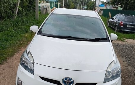 Toyota Prius, 2011 год, 1 100 000 рублей, 33 фотография