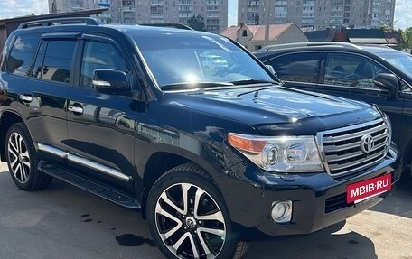 Toyota Land Cruiser 200, 2014 год, 4 200 000 рублей, 6 фотография