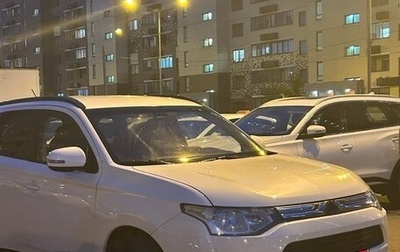 Mitsubishi Outlander III рестайлинг 3, 2013 год, 1 378 000 рублей, 1 фотография