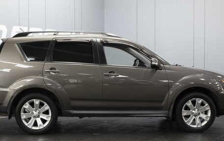 Mitsubishi Outlander III рестайлинг 3, 2011 год, 1 355 000 рублей, 5 фотография