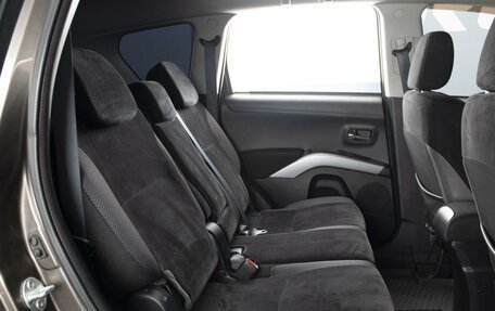 Mitsubishi Outlander III рестайлинг 3, 2011 год, 1 355 000 рублей, 7 фотография