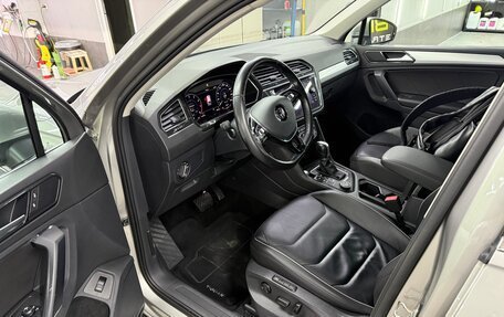 Volkswagen Tiguan II, 2017 год, 3 200 000 рублей, 14 фотография