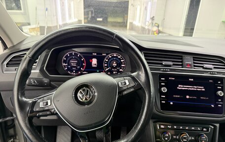Volkswagen Tiguan II, 2017 год, 3 200 000 рублей, 15 фотография