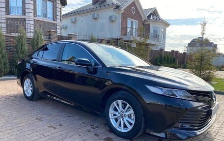 Toyota Camry, 2019 год, 2 499 000 рублей, 2 фотография