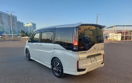 Honda Stepwgn IV, 2020 год, 2 950 000 рублей, 37 фотография