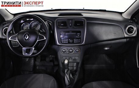 Renault Logan II, 2018 год, 897 000 рублей, 12 фотография