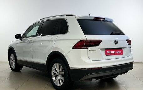 Volkswagen Tiguan II, 2018 год, 2 511 220 рублей, 2 фотография