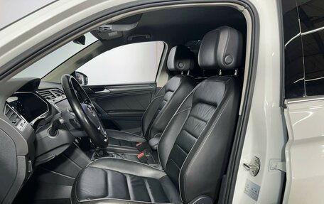 Volkswagen Tiguan II, 2018 год, 2 511 220 рублей, 10 фотография