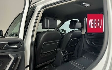 Volkswagen Tiguan II, 2018 год, 2 511 220 рублей, 11 фотография