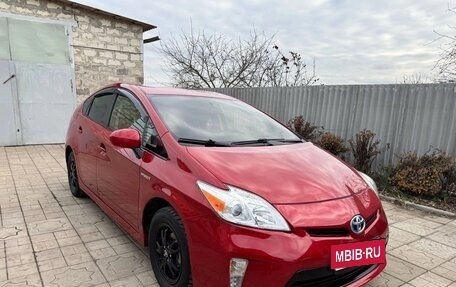 Toyota Prius, 2012 год, 1 050 000 рублей, 1 фотография