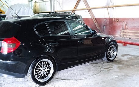 BMW 1 серия, 2007 год, 840 000 рублей, 8 фотография