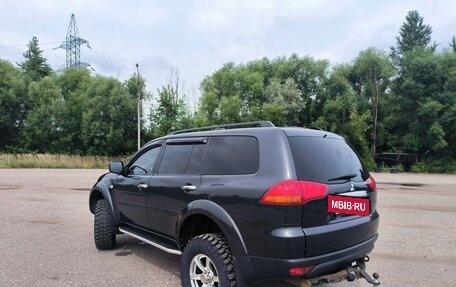 Mitsubishi Pajero Sport II рестайлинг, 2012 год, 1 950 000 рублей, 2 фотография