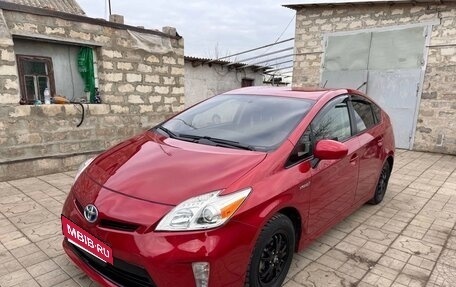 Toyota Prius, 2012 год, 1 050 000 рублей, 4 фотография