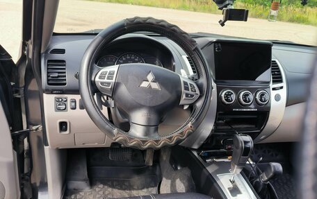 Mitsubishi Pajero Sport II рестайлинг, 2012 год, 1 950 000 рублей, 19 фотография